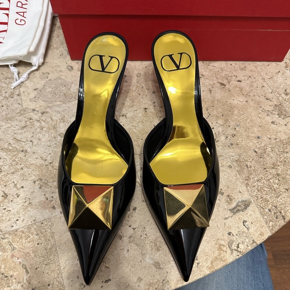 Valentino One Stud Mules - Picture 2 of 8